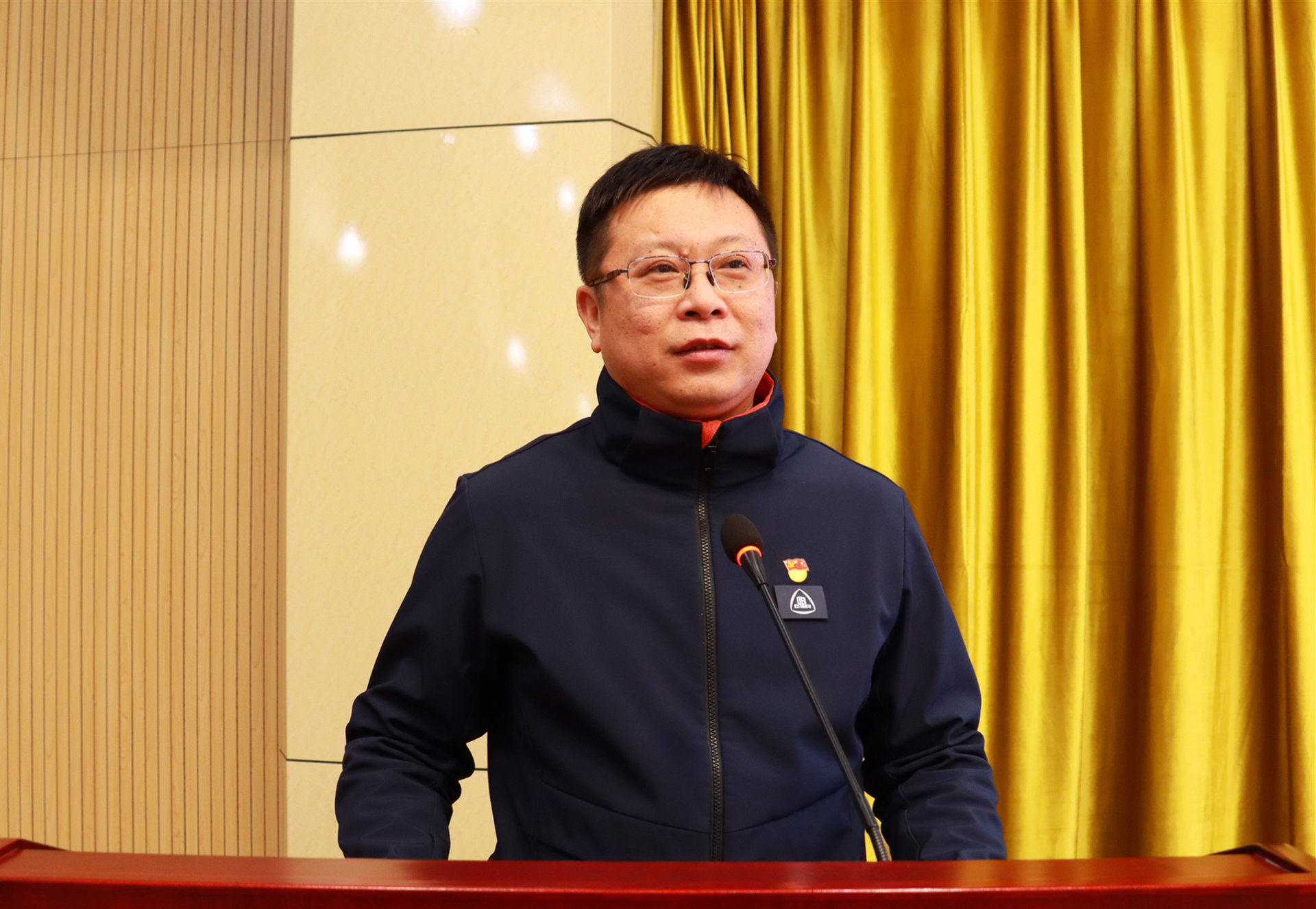 鍦栫墖
